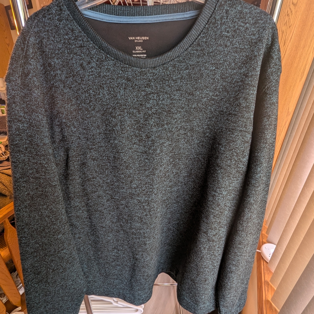 Van Heusen Black and Teal Sweater